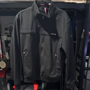 Tommy Hilfiger Men’s Black Lightweight Softshell Jacket